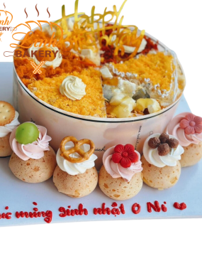 Bánh bông lan trứng muối 