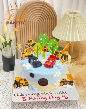 Bánh sinh nhật bé trai ô tô (1)