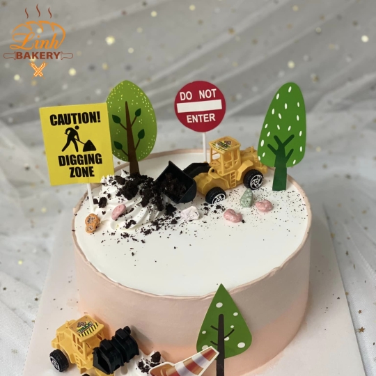 Bánh sinh nhật bé trai